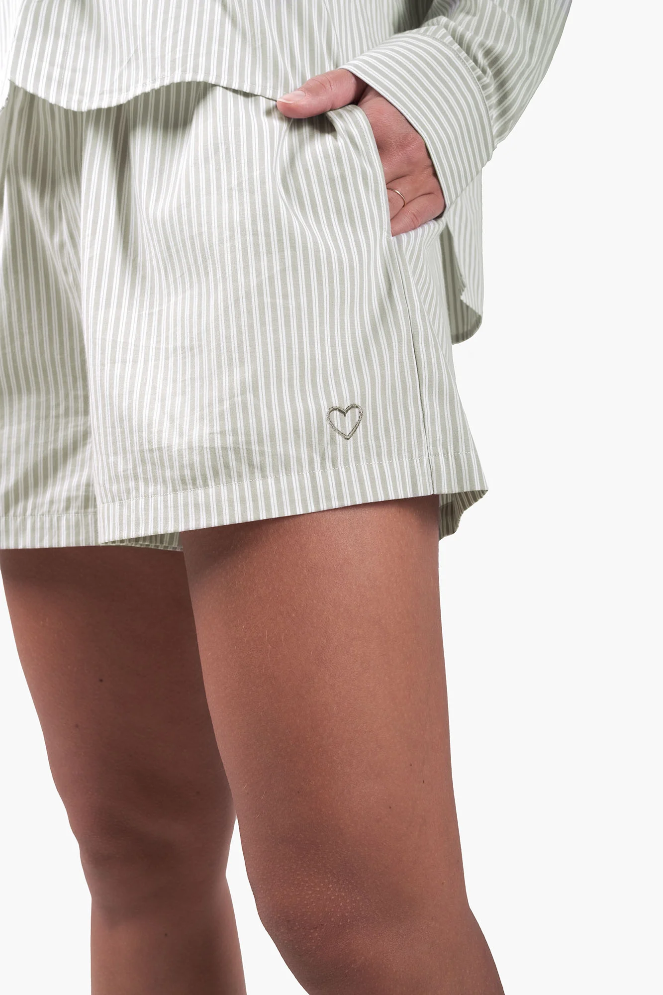Meryl Stripes Shortpants - Image 3