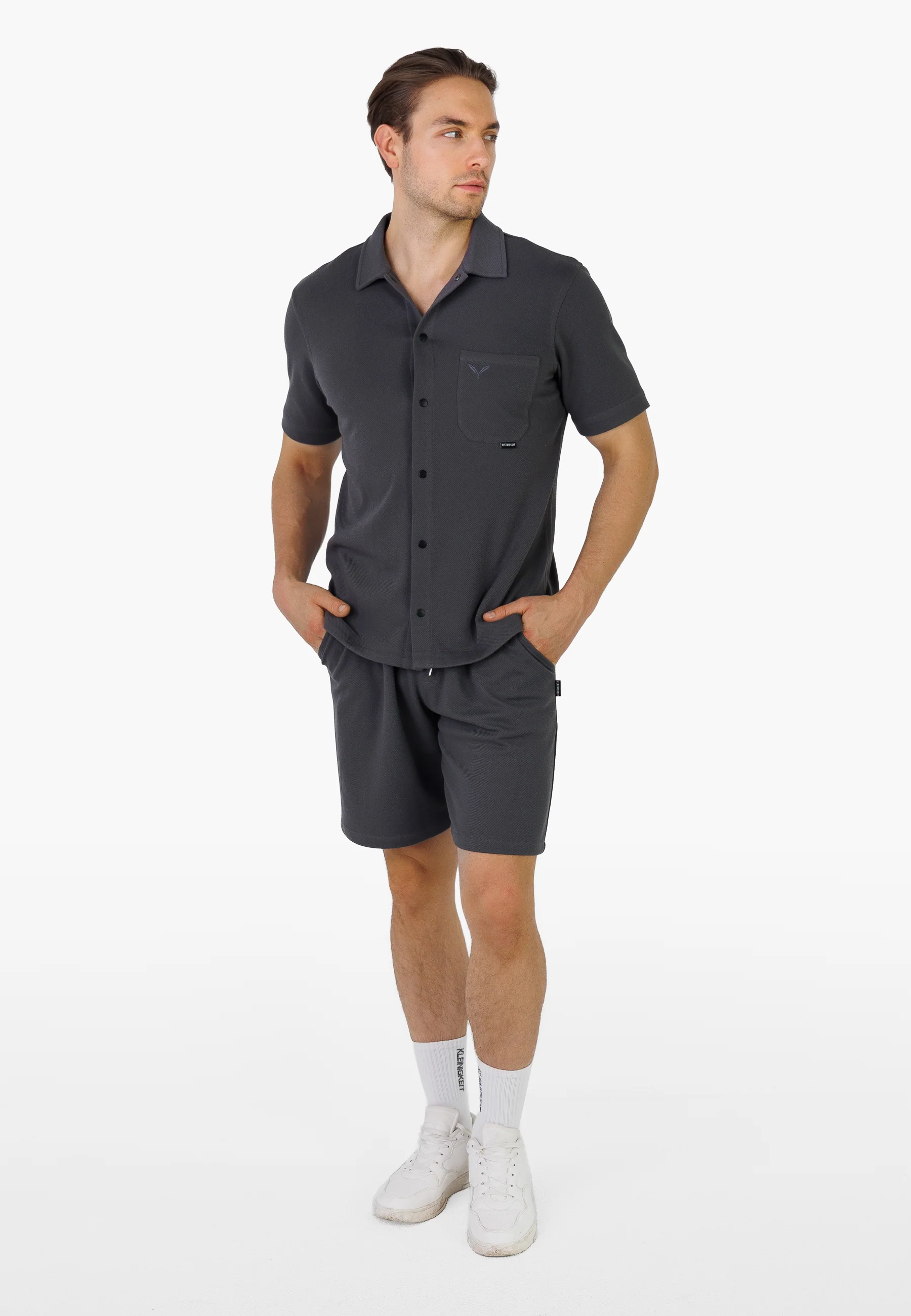Relaxel Schulz Shirt - Image 15