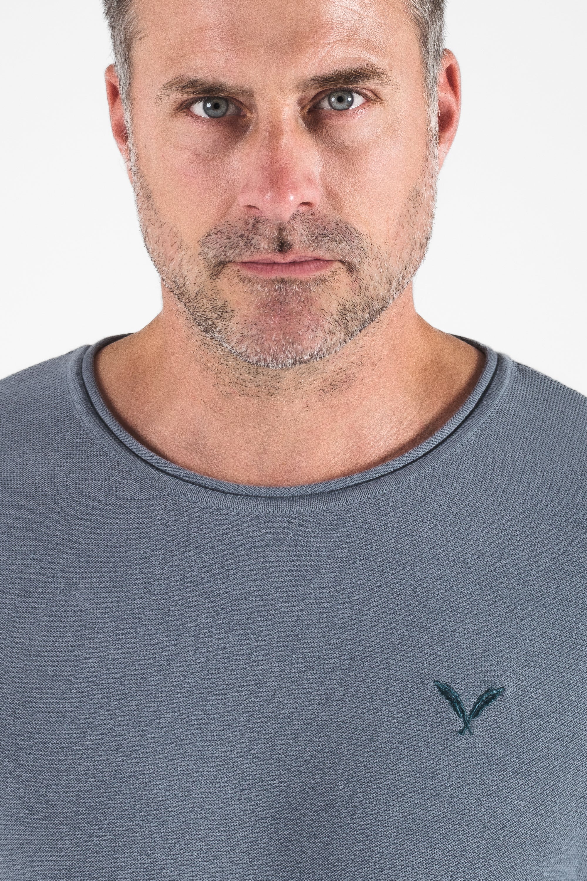 Signature Strick Crewneck - Image 16