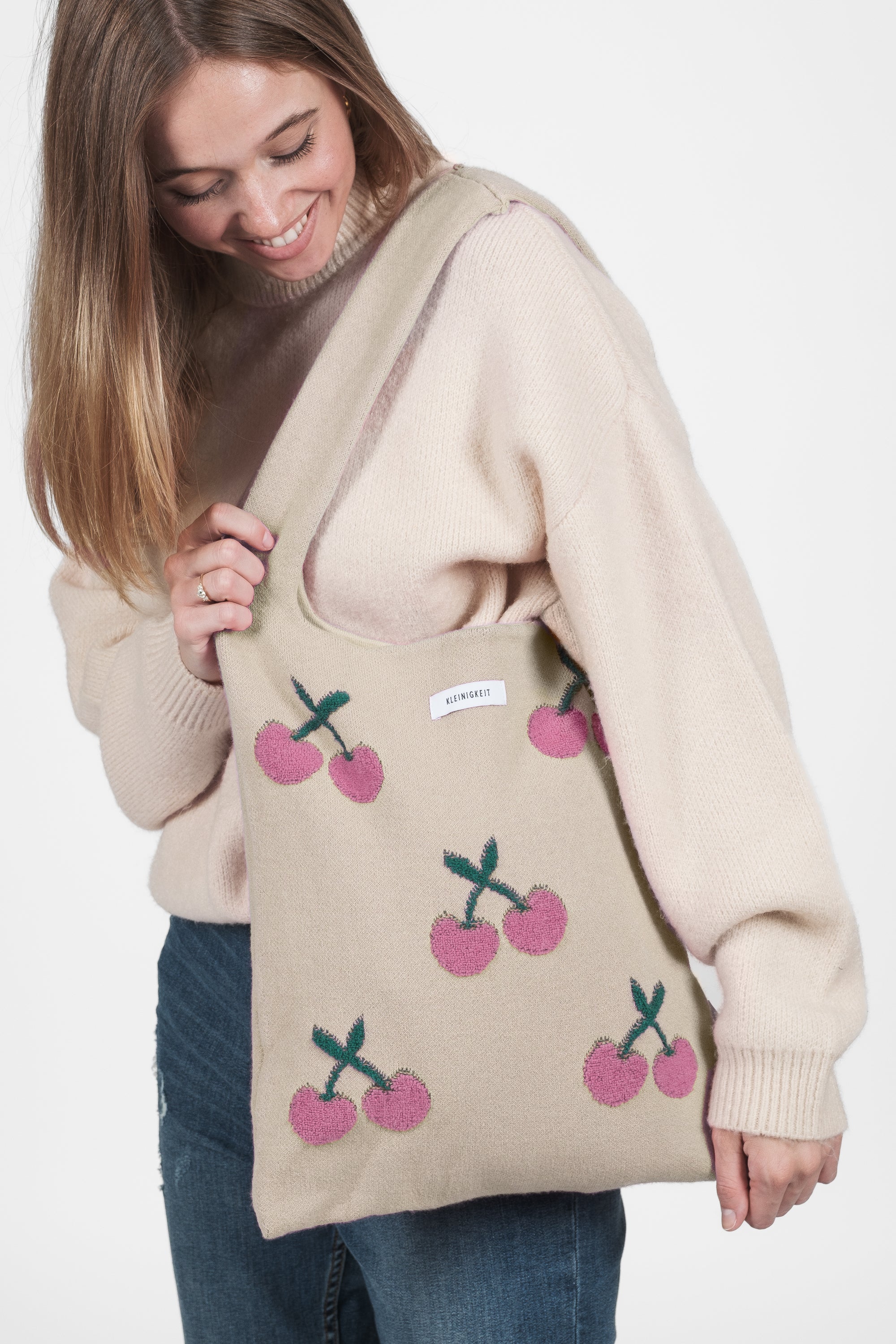 Wollma Cherry Bag